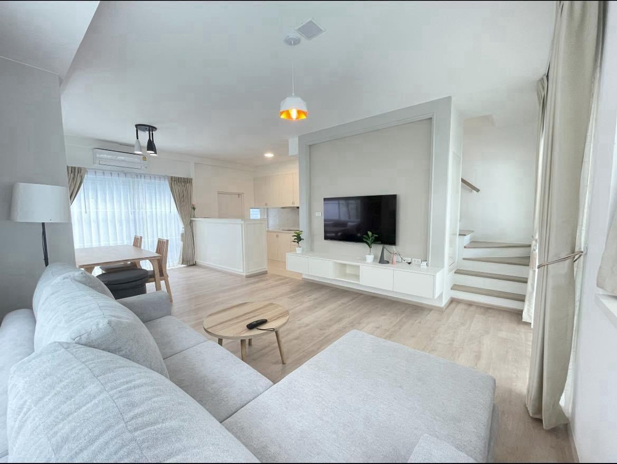 ให้เช่าทาวน์โฮมบางนา แบริ่ง ลาซาล : 💥ForRent💥3Bed Duplex • Indy Bangna-Ramkhamhang 2 🏡 Near Mega Bangna 🛒 Corner House 🌟Beautifully decorated 🌟 Ready to move in ‼️