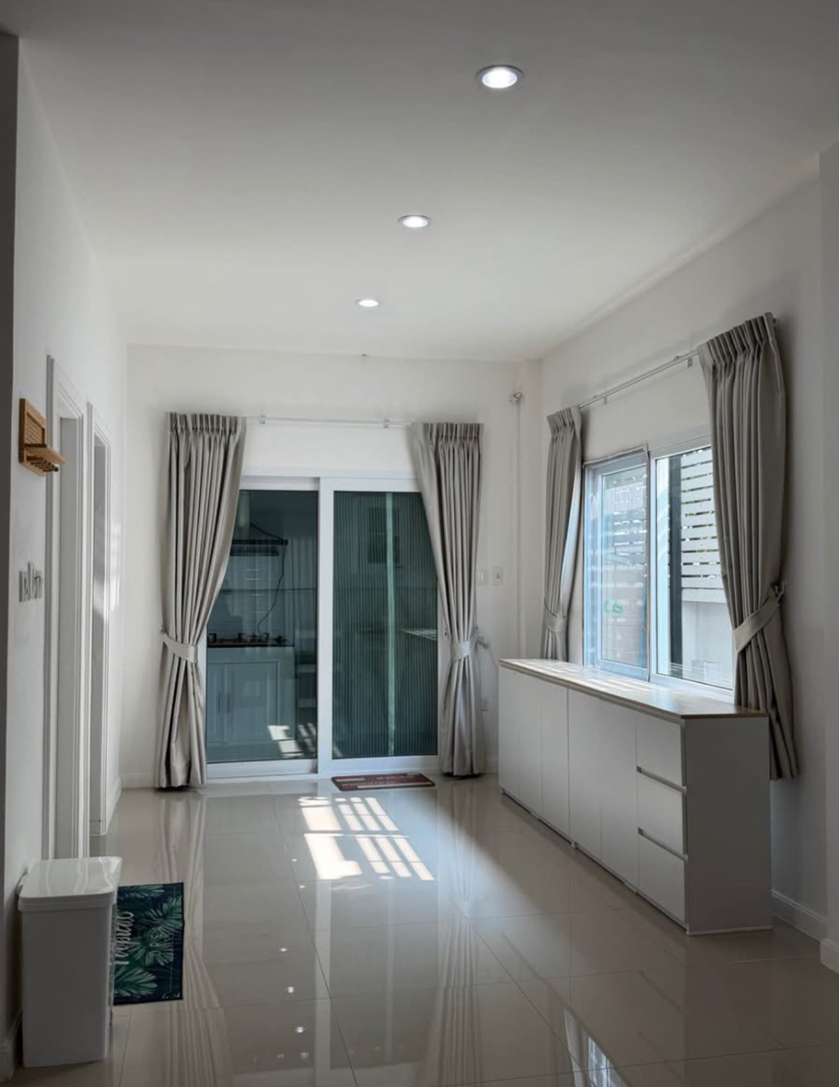 ให้เช่าทาวน์โฮมนวมินทร์ รามอินทรา : ให้เช่าทาวน์โฮม พาทาโกเนีย 5 (เลียบคลองสอง) ตรงข้ามซาฟารีเวิลด์ ใกล้แฟชั่นไอส์แลนด์ 