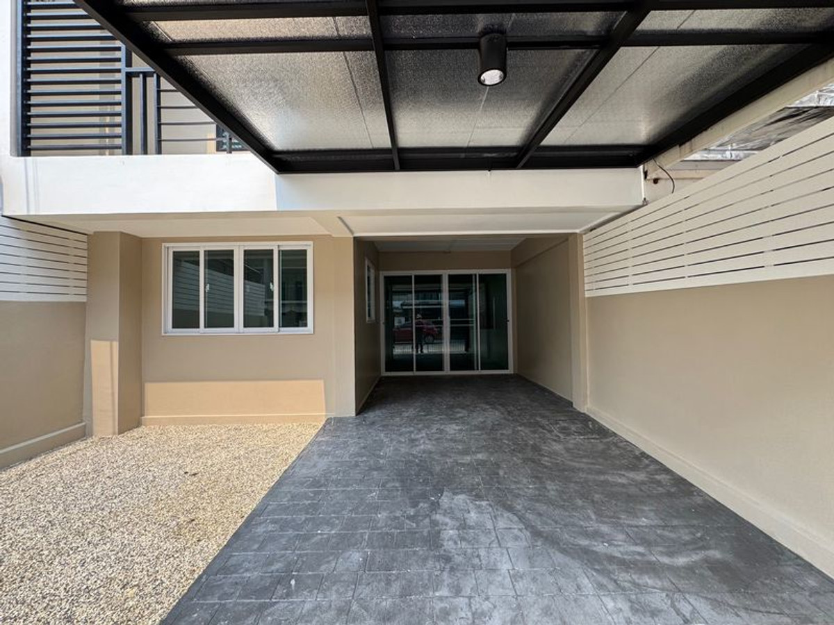 ขายทาวน์โฮมมีนบุรี-ร่มเกล้า : ทาวน์โฮม 3 ชั้น The Most สามวา-มีนบุรี ขนาด 18.6 ตารางวา 5 ห้องนอน รีโนเวทใหม่พร้อมอยู่ ถนนสามวา แขวงบางชัน เขตคลองสามวา กรุงเทพมหานคร