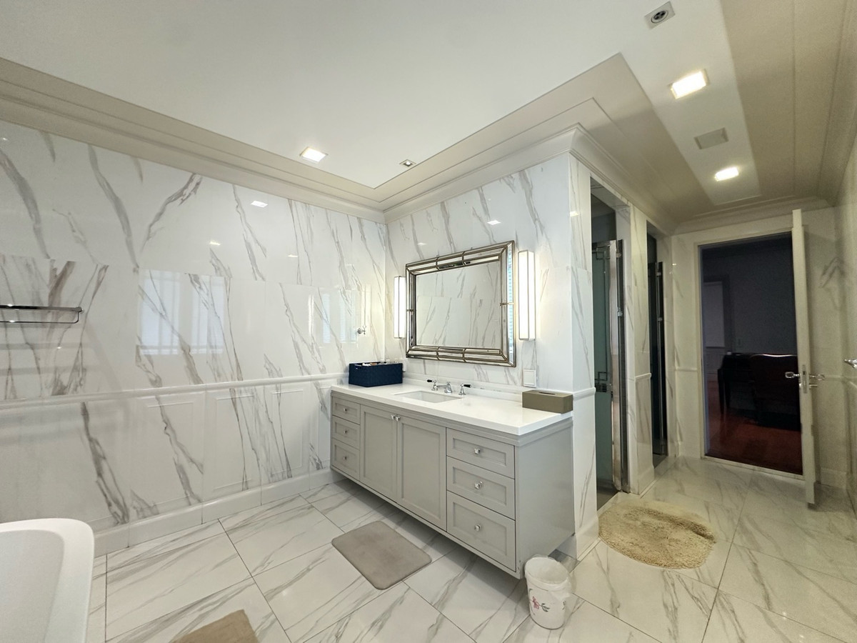 For RentHouseChaengwatana, Muangthong : Golden opportunity‼️ Open for rent, luxury house Location: Muang Thong Thani, Soi Project 5, Impact Chaengwattana, Pink Line MRT, IMPACT Station.