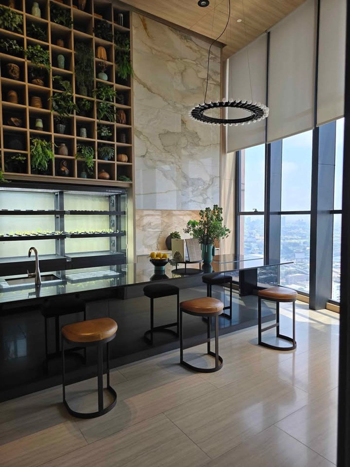 ขายคอนโดสุขุมวิท อโศก ทองหล่อ : ขายคอนโด  OKA HAUS Sukhumvit 36 ราคา 6,890,000 บาท [NCs260312]