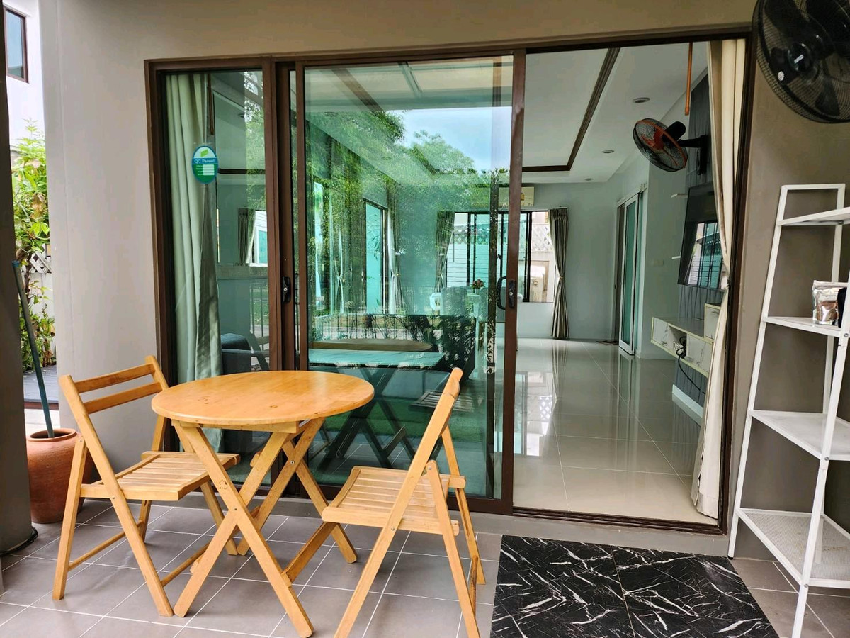 For RentPattanakan, Srinakarin : Twin house for rent 53,000 months.