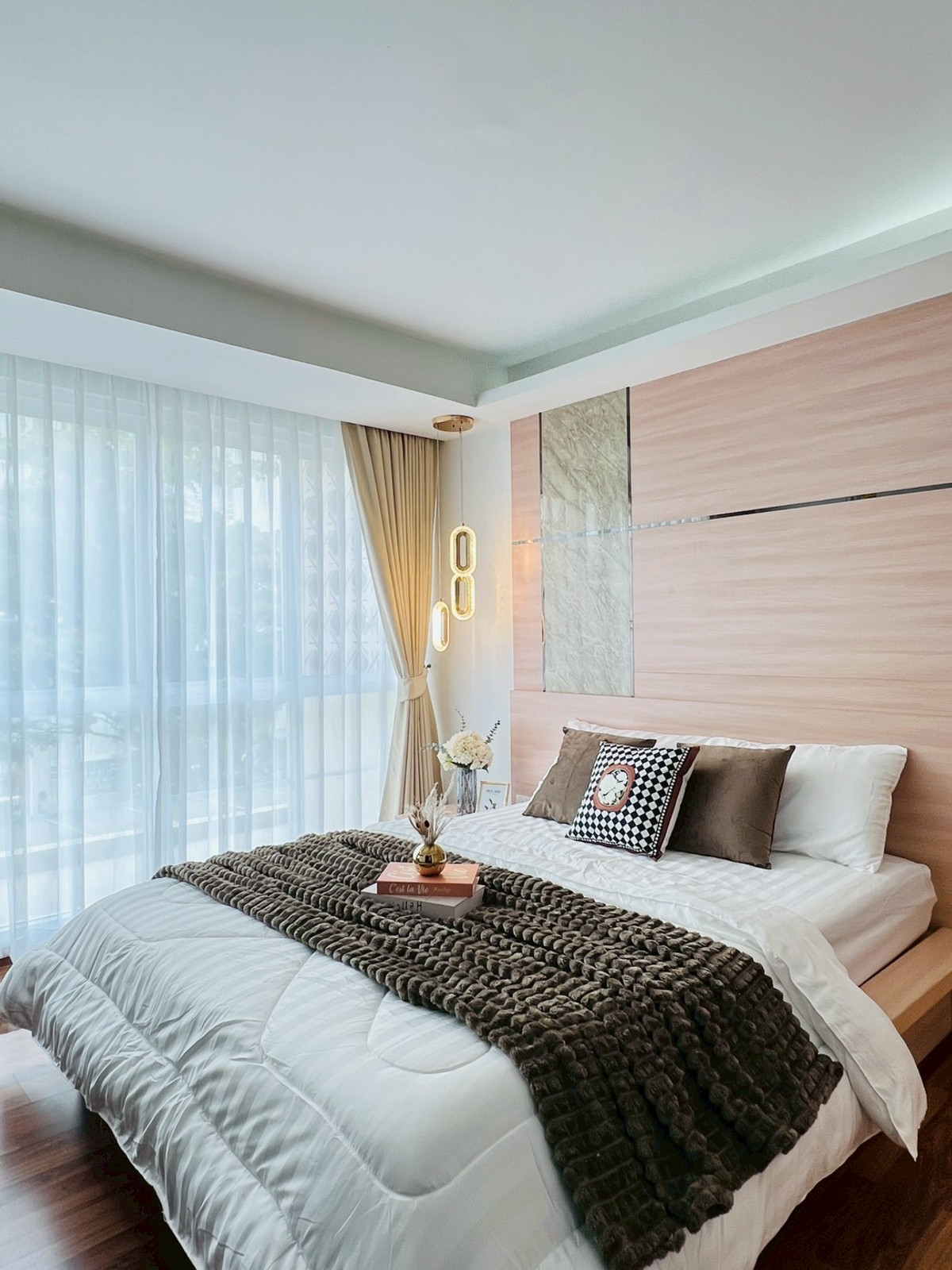 ขายคอนโดลาดพร้าว101 แฮปปี้แลนด์ : ห้องใหญ่ ติดถ.ลาดพร้าว 112-114 พร้อมอยู่ ที่จอดรถเยอะมาก นัดดูห้อง 099-7829466