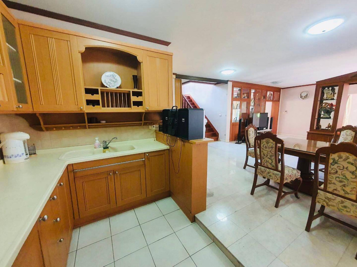 ให้เช่าบ้านนนทบุรี บางใหญ่ บางบัวทอง : พฤกษ์ภิรมย์ รีเจ้นท์ ปิ่นเกล้า