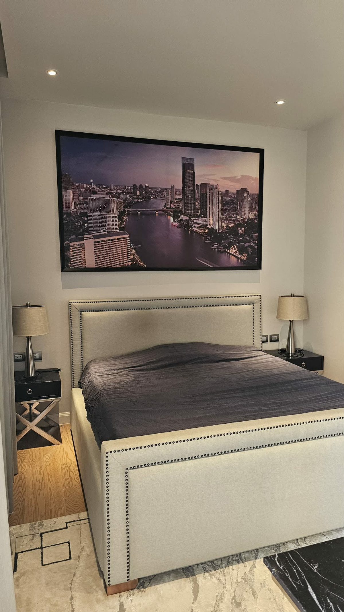 For RentCondoWongwianyai, Charoennakor : ⭐️ Magnolias Waterfront Residences ⭐️ 1 bedroom 79 sq m., luxury room, well decorated. Very beautiful view, ready to move