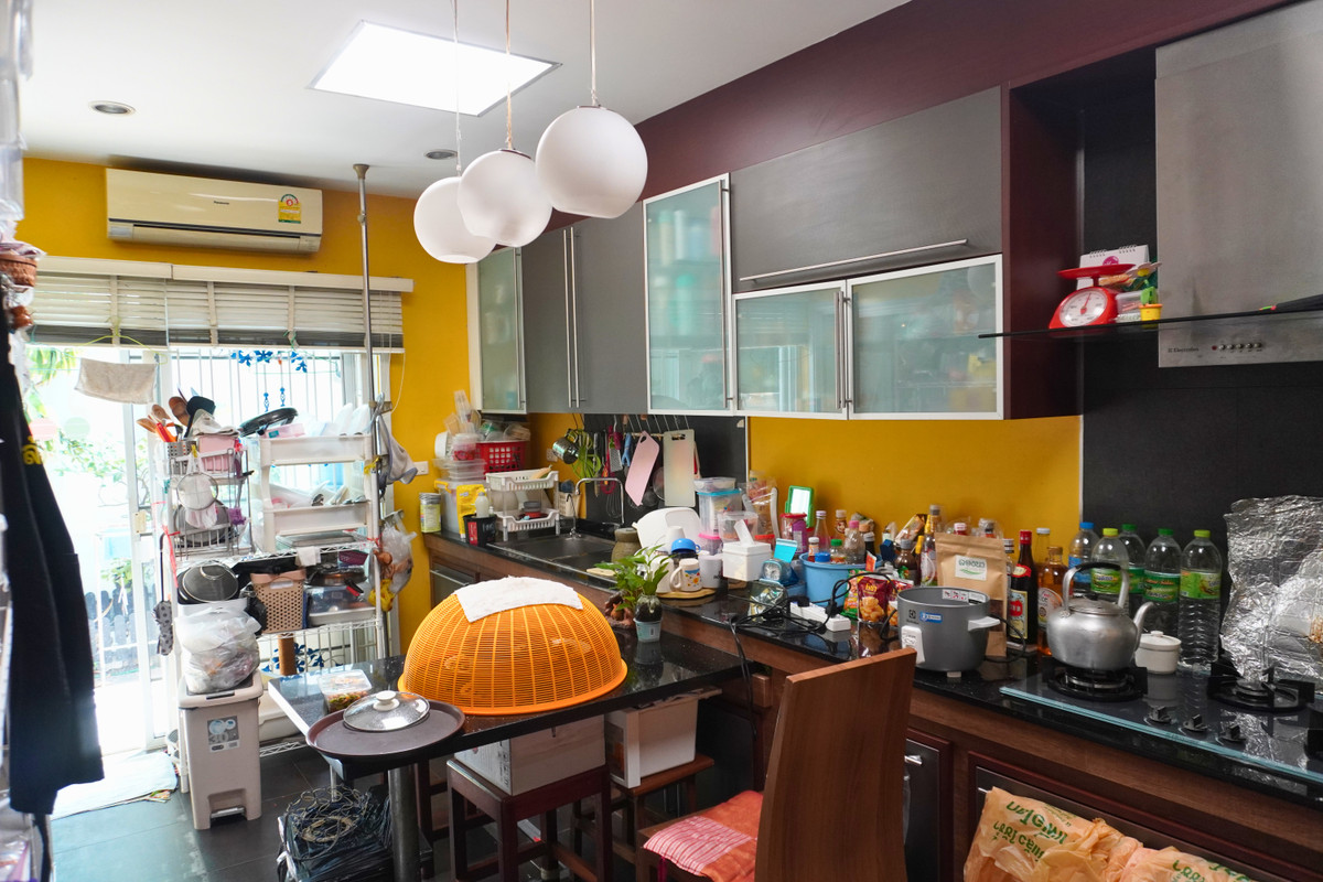 ขายบ้านสาทร นราธิวาส : ขายบ้าน 4 ชั้น โครงการธนาพัฒน์ เฮ้าส์ ซอยนนทรี 20  ทำเลศักยภาพ ใจกลางสาทร–พระราม 3 