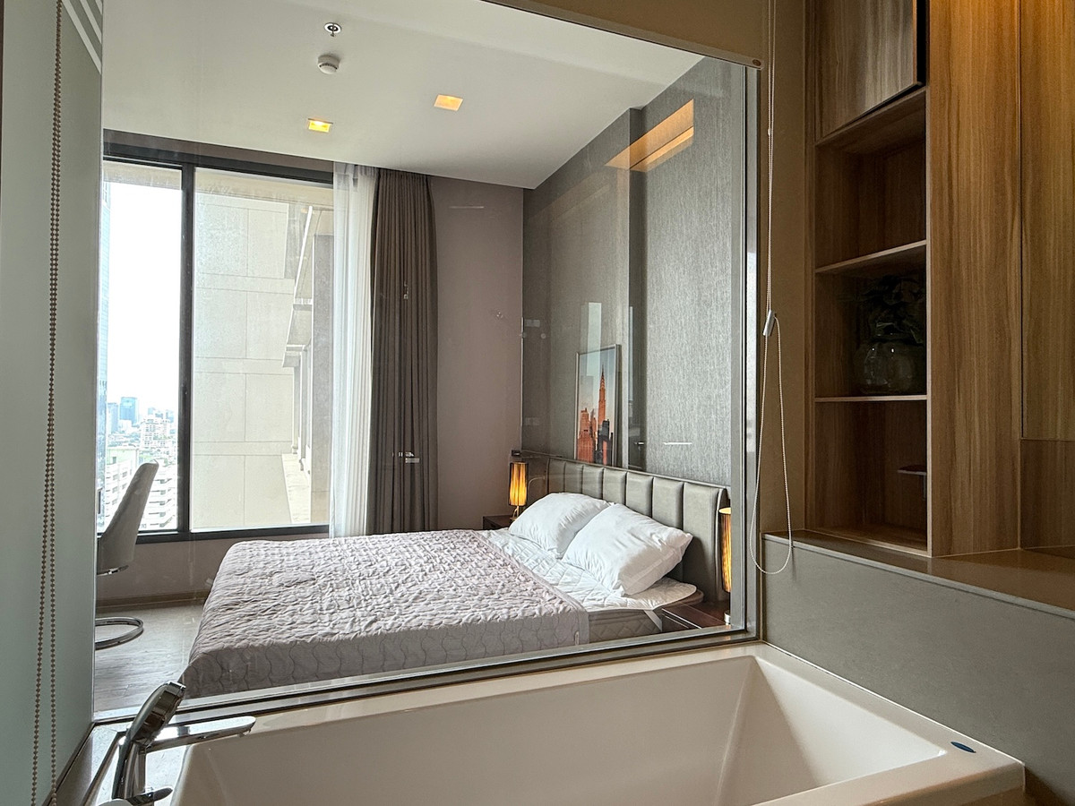 ให้เช่าคอนโดสุขุมวิท อโศก ทองหล่อ : 1 ห้องนอน 47 ตร.ม. ชั้นสูง วิวเมือง ใกล้ BTS อโศก & MRT