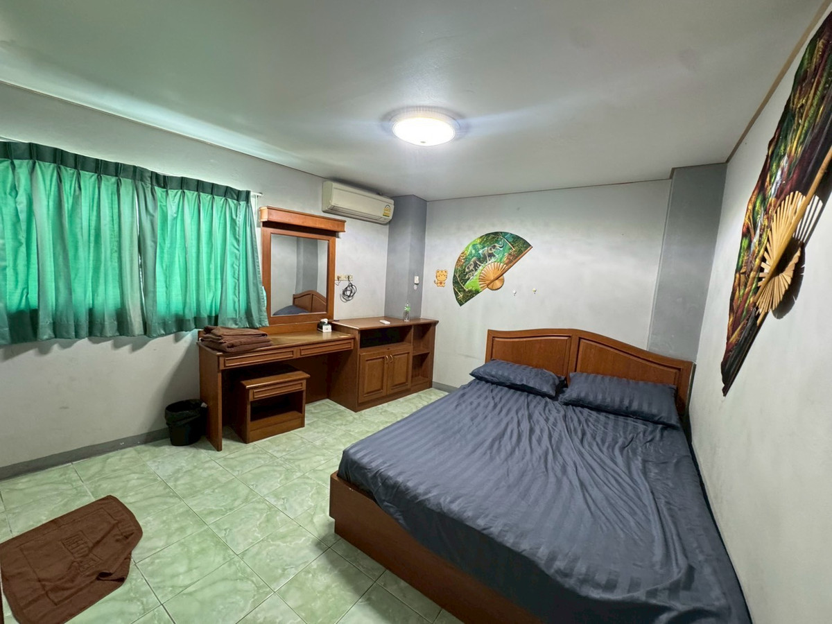 For RentShop HousePattaya, Bangsaen, Chonburi : 💢Building for rent - Pattaya, Chonburi 