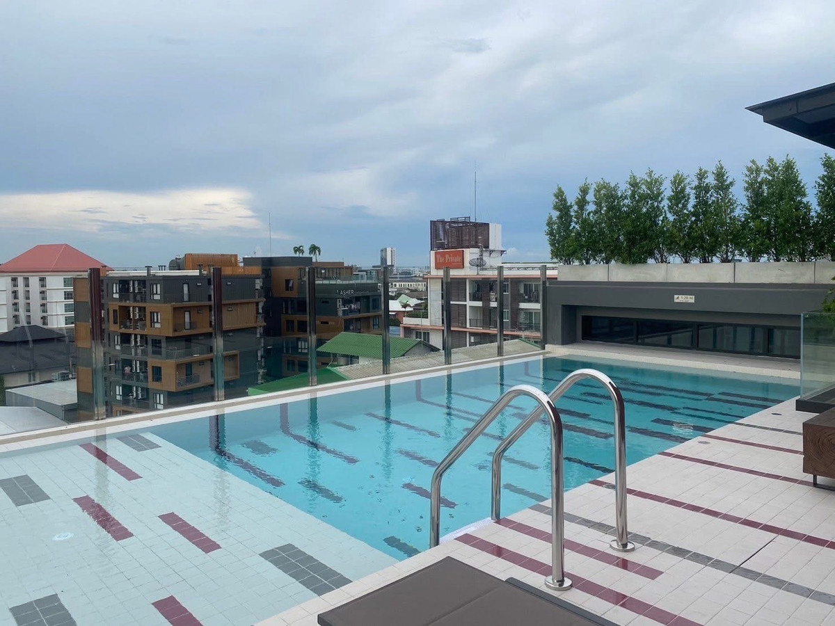 ให้เช่าคอนโดรัชดา ห้วยขวาง : ✨ ห้องมุม โปร่ง 37.5 ตร.ม. มีรถรับส่ง MRT | Asher Koop ✨