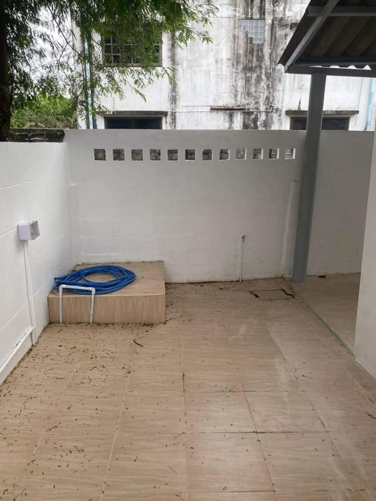 ขายบ้านโชคชัย4 ลาดพร้าว71 : บ้านเดี่ยว ซอยนาคนิวาส 21 / 2 ห้องนอน (ขาย), Single House Soi Nakniwat 21 / 2 Bedrooms (FOR SALE) FAHS049