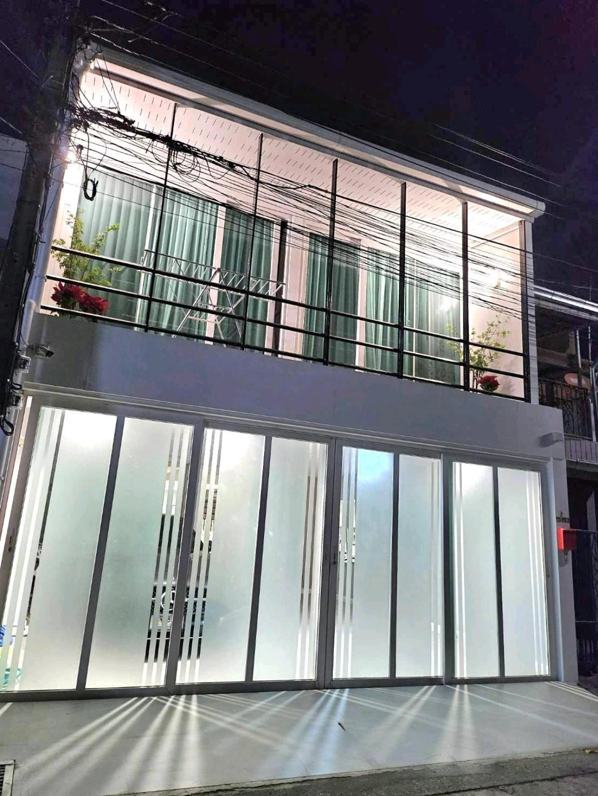 For RentHouseKaset Nawamin,Ladplakao : House for rent, decorated, ready to move in, Nawamin 67 area.