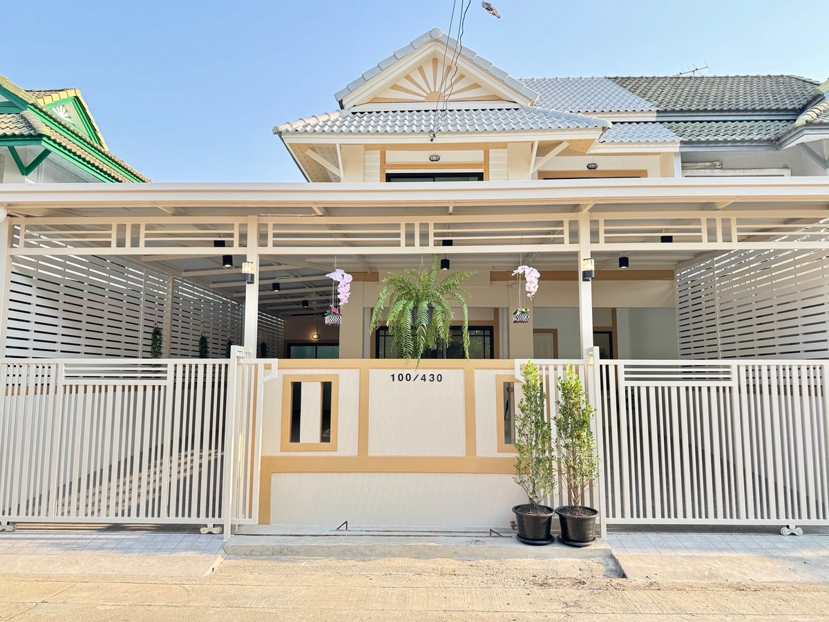 ขายนนทบุรี บางใหญ่ บางบัวทอง : ขายบ้านแฝดพฤกษา 19 วัดลาดปลาดุก 35 ตร.ว. หน้ากว้าง 10 ม. จอดรถ 3 คัน ฟรีโอน