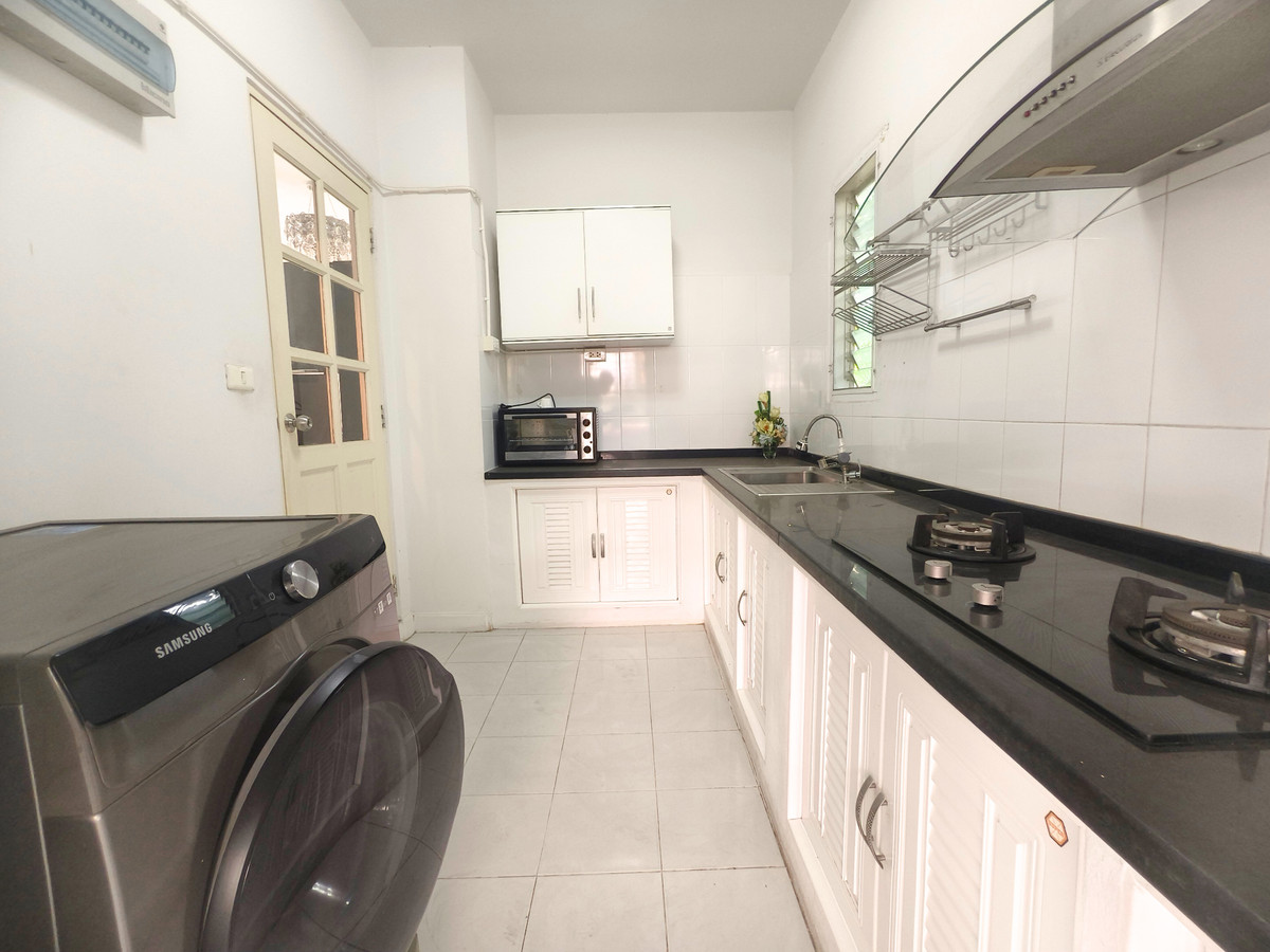 บ้านลาดกระบัง สุวรรณภูมิ : ขาย ให้เช่า บ้านเดี่ยว แปลงมุม Perfect Place สุขุมวิท77 54.8 ตร.ว. 3ห้องนอน 2ห้องน้ำ ติดโรบินสัน ลาดกระบัง 10 นาทีถึงมอเตอร์เวย์และสนามบินสุวรรณภูมิ 