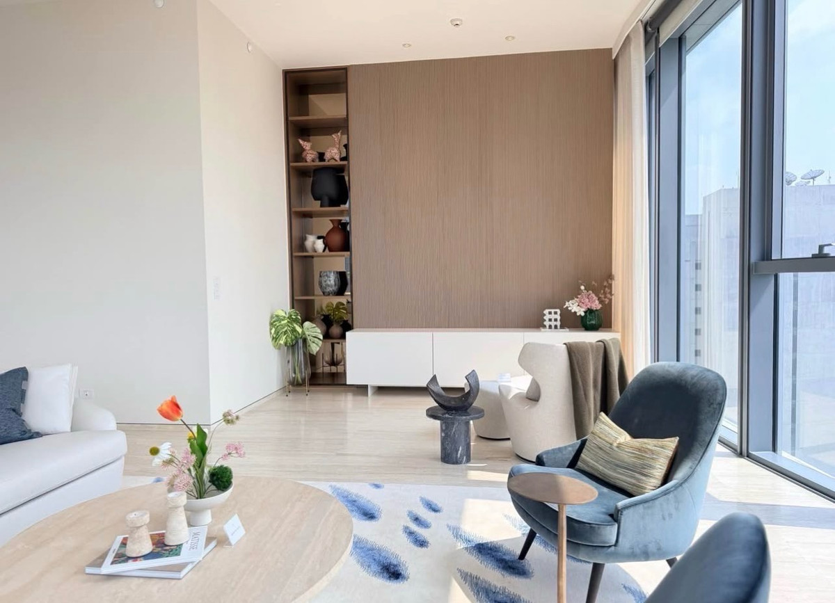 ขายคอนโดวิทยุ ชิดลม หลังสวน : 🔥 SCOPE LANGSUAN – ULTRA LUXURY FREEHOLD 🔥
RARE ITEM. LAST 2-BEDROOM WITH DIRECT IS  EMBASSY VIEW! 102.6 MB