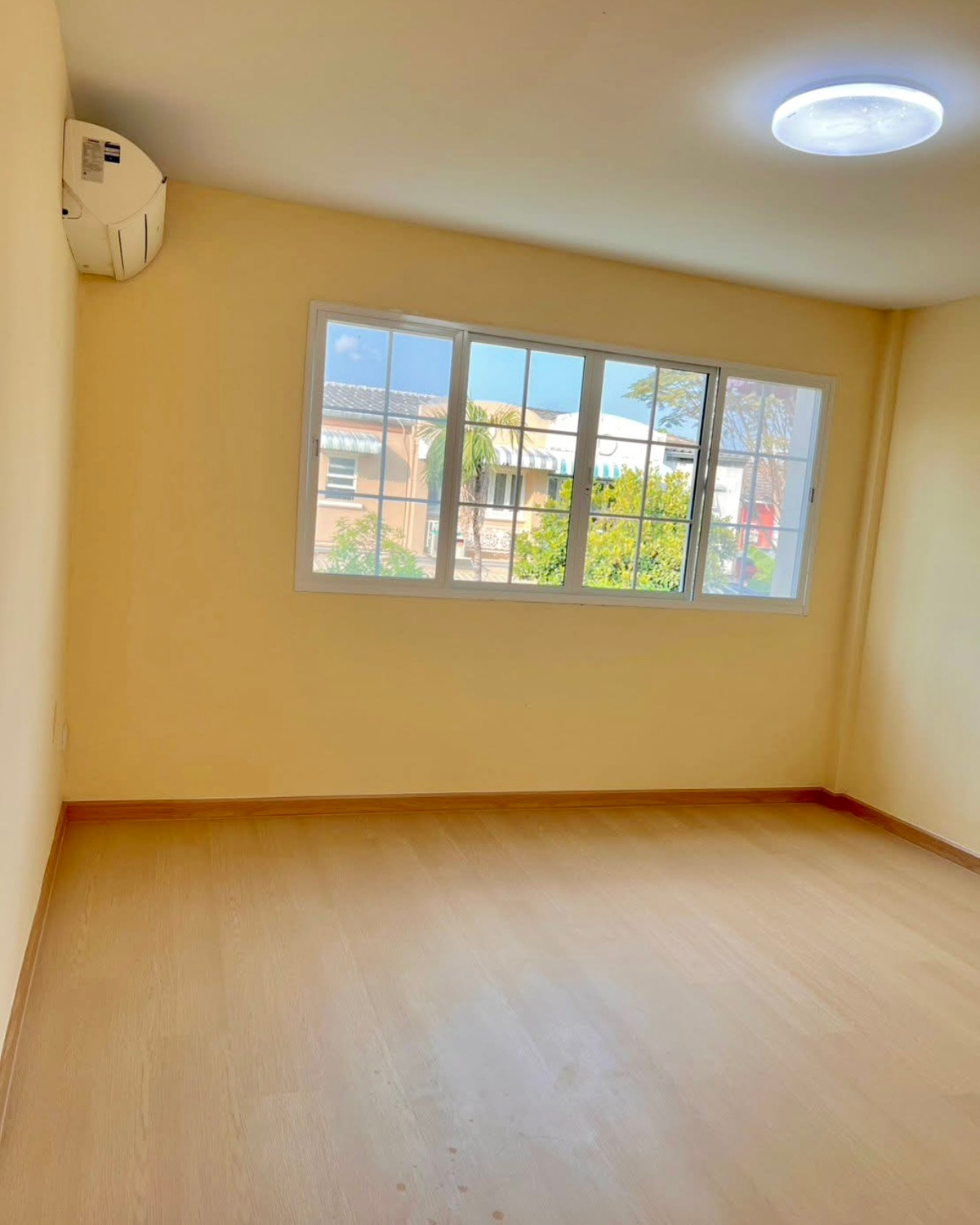 For SaleTownhomeRama5, Ratchapruek, Bangkruai : Nontiwa Garden / 4 Bedrooms (For Sale), Nontiwa Garden / 4 Bedrooms (FOR SALE) BNS033