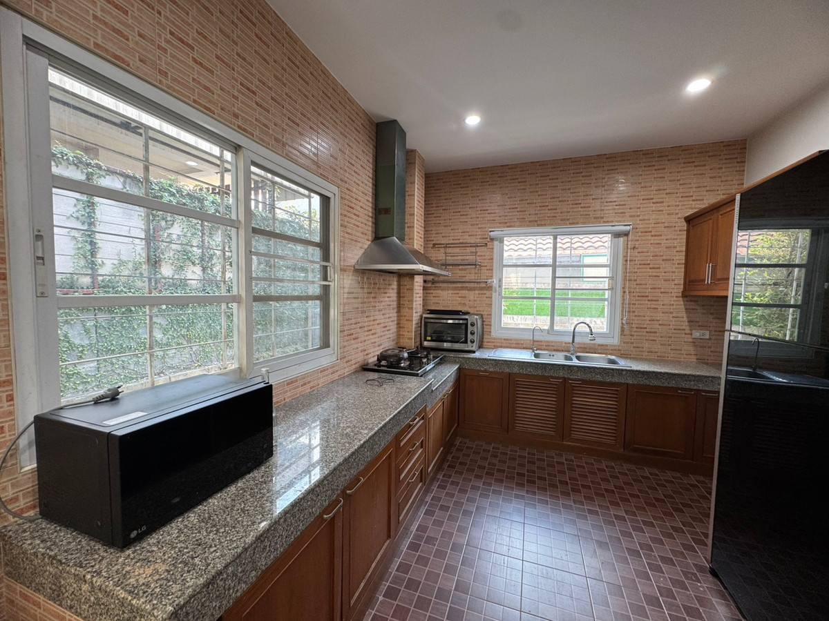 ให้เช่าบ้านโชคชัย4 ลาดพร้าว71 : ให้เช่าบ้านเดี่ยวซอยโชคชัย4 บ้านเช่าสวยราคาดี (N.2020)