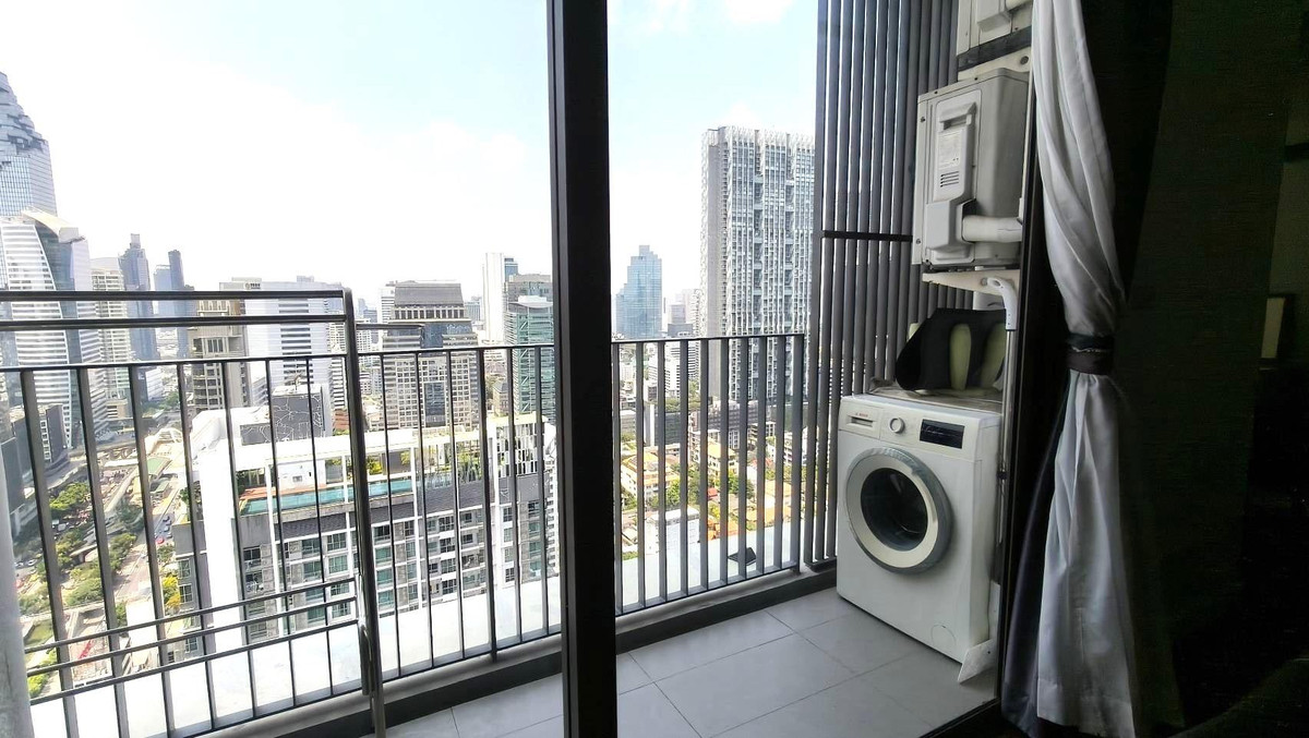 For RentCondoSathorn, Narathiwat : Nara9, 39 sq m, 31st floor, 1 bedroom, 1 bathroom, BTS Chong Nonsi.