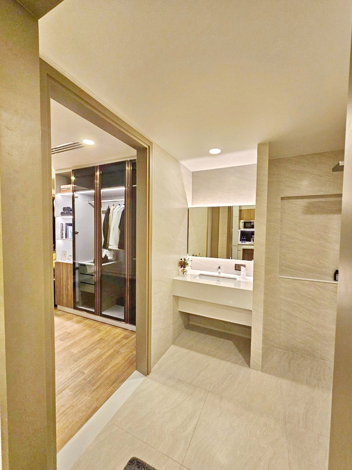 ขายดาวน์คอนโดปิ่นเกล้า จรัญสนิทวงศ์ : 9759♚ขายคอนโด 2 ห้องนอน♙โซ ออริจิ้น เวลเนส ศิริราช♜MRTไฟฉาย(70ม.)∞099-5919653,065-9423251🜲Line@sureresidence