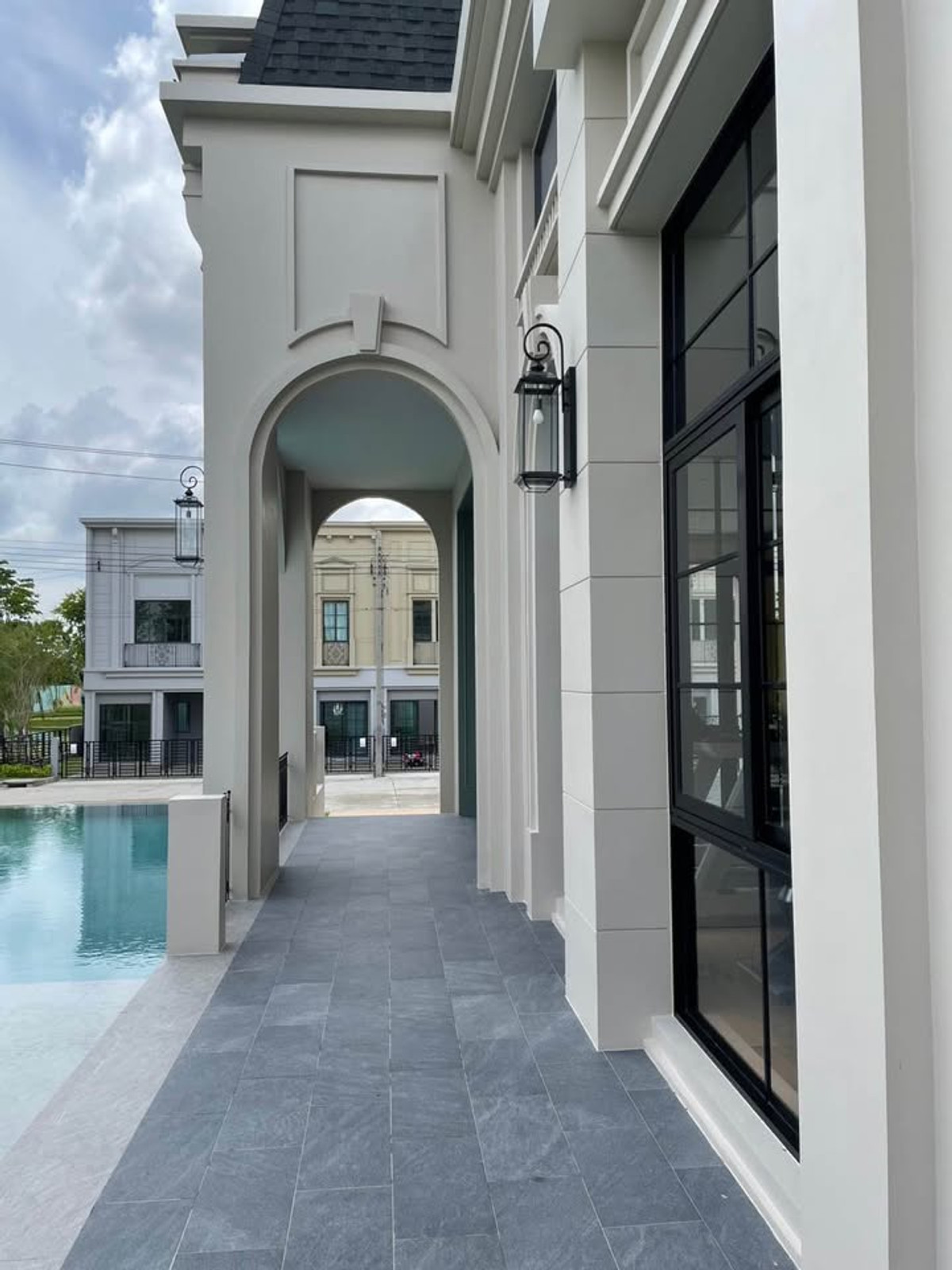 ให้เช่าทาวน์โฮมบางนา แบริ่ง ลาซาล : ให้เช่าทาวน์โฮม Siri Place Mega Bangna บางนา-ตราด กม.5 (Rt-01)