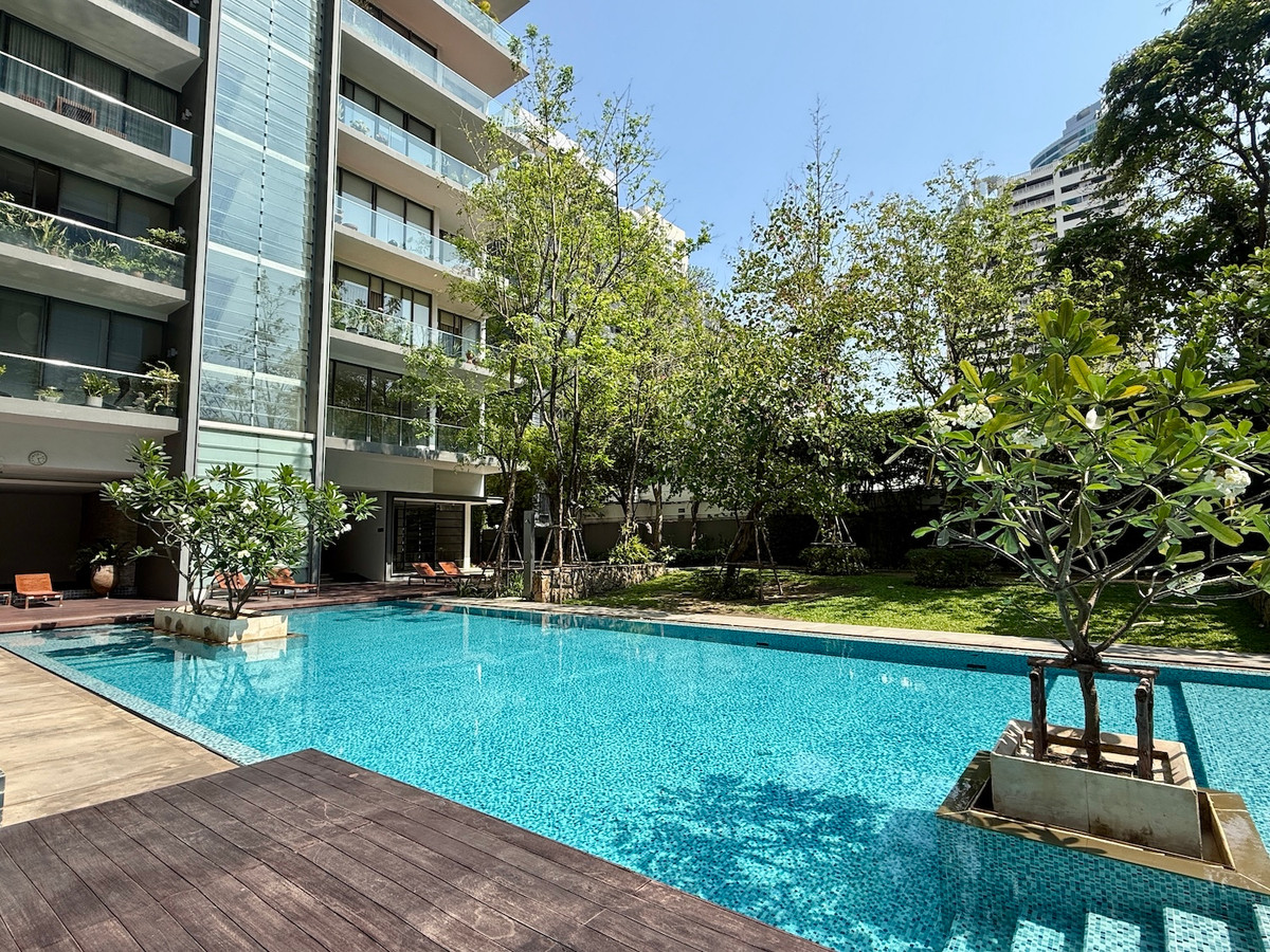 ให้เช่าคอนโดสุขุมวิท อโศก ทองหล่อ : คอนโดห้องใหญ่ 3 ห้องนอน พร้อมระเบียงกว้าง วิวสวน  ใกล้อโศกและพร้อมพงศ์