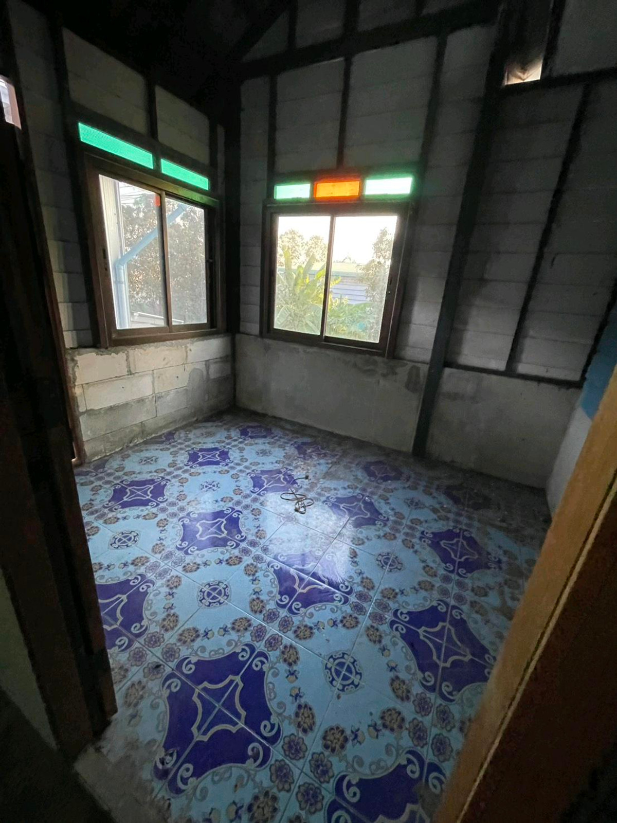 For RentHouseMin Buri, Romklao : For rent, detached house, Soi Pracha Ruamjai 45, next to Wari Phirom Park.