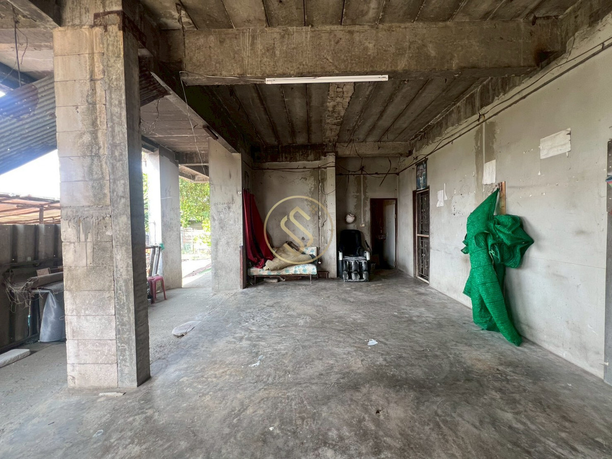 ขายที่ดินพัฒนาการ ศรีนครินทร์ : ขายด่วน! ที่ดินถมแล้วแปลงสวย ซอยพัฒนาการ 99 แขวงประเวศ หรือ อ่อนนุช 70/1 แยก2-8  ขนาด 380 ตารางวา เข้าซอยเพียง 500 เมตร 60,000 บาท/ตรว