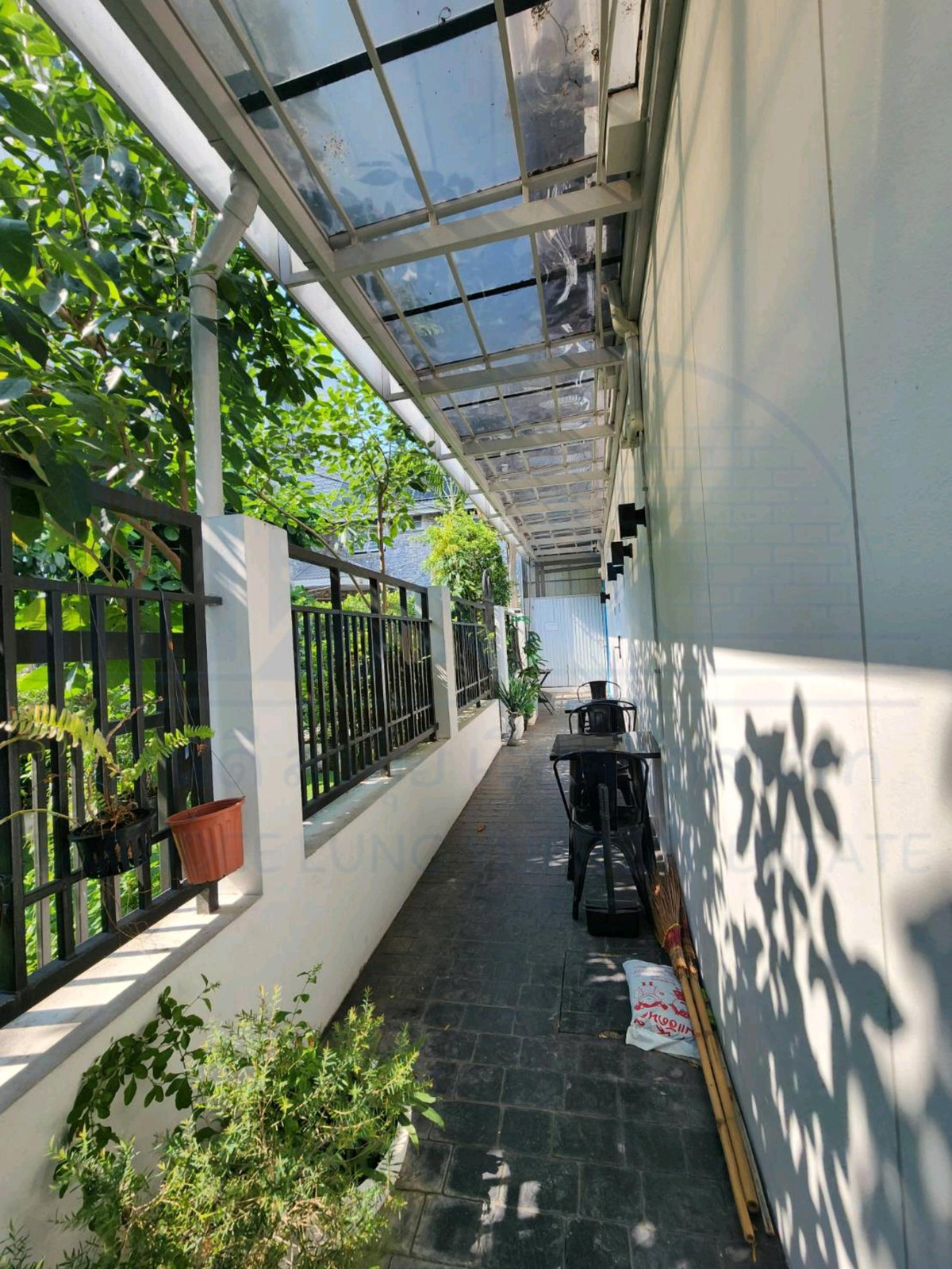 ให้เช่าทาวน์โฮมโชคชัย4 ลาดพร้าว71 : ให้เช่า Townhome Office ลาดพร้าว 73🌳☀️☀️ 拉普拉奥 73 号联排别墅办公室出租。