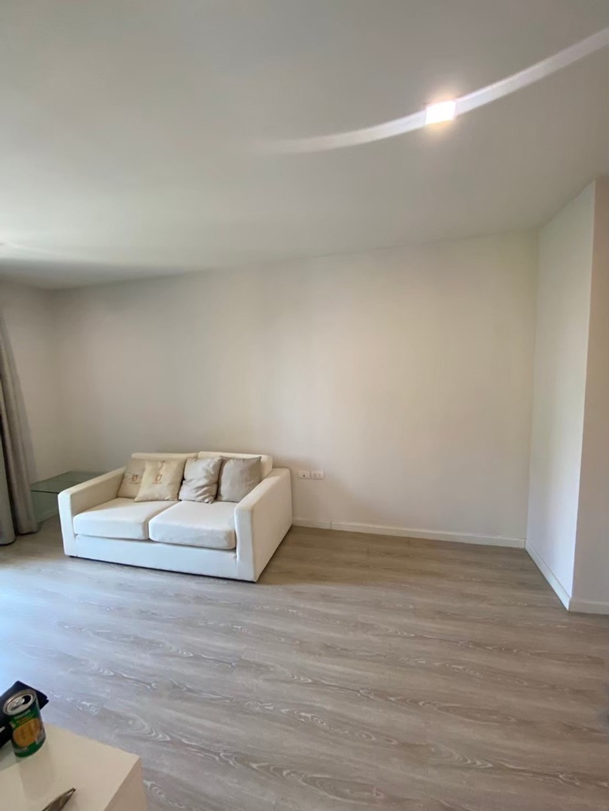 ให้เช่าคอนโดคลองเตย กล้วยน้ำไท : คอนโด Metro Luxe พระราม 4 ให้เช่า 40sqm. ราคา 16,000 ต่อรองได้