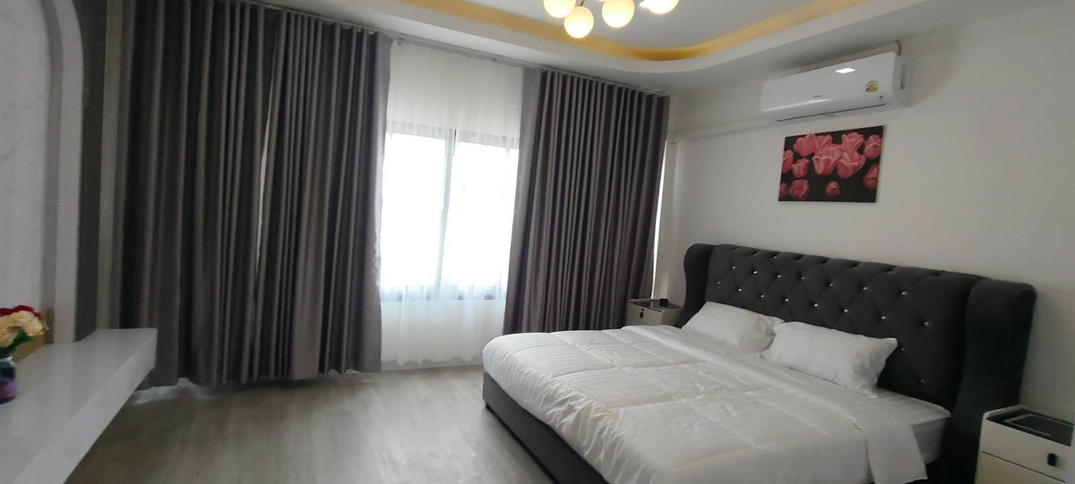 For SaleTownhomePattaya, Bangsaen, Chonburi : Chatkaew Group Village Phase 1 / 2 Bedrooms (FOR SALE) BEWN141