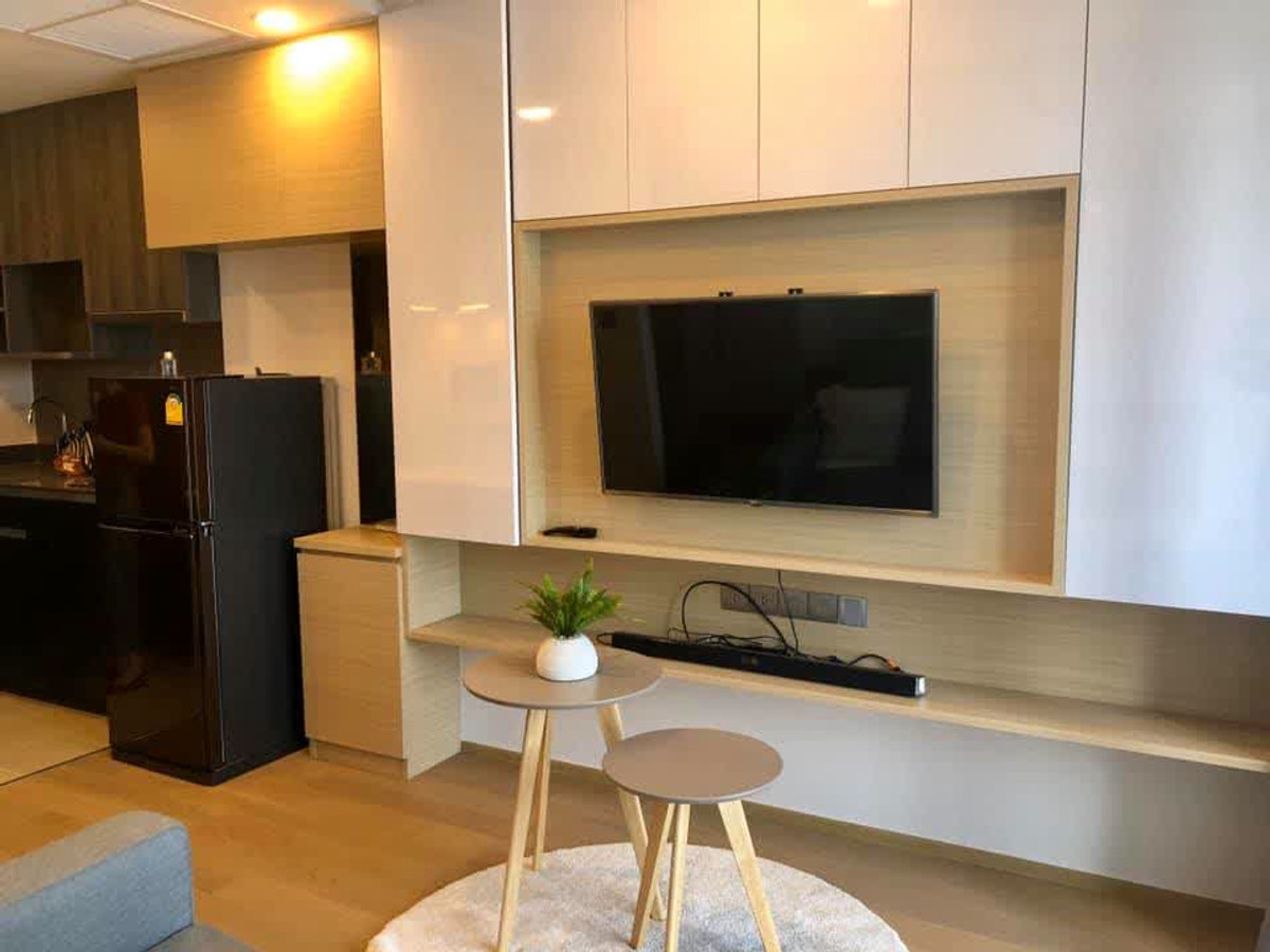 ขายคอนโดสยาม จุฬา สามย่าน : Ashton Chula Silom【𝐒𝐄𝐋𝐋 & 𝐑𝐄𝐍𝐓】🔥ดีไซน์ไม่หวือหวา แต่มีชั้นเชิง ฟีลส่วนตัว🔥 ติดต่อไลน์ไอดี: @hacondo