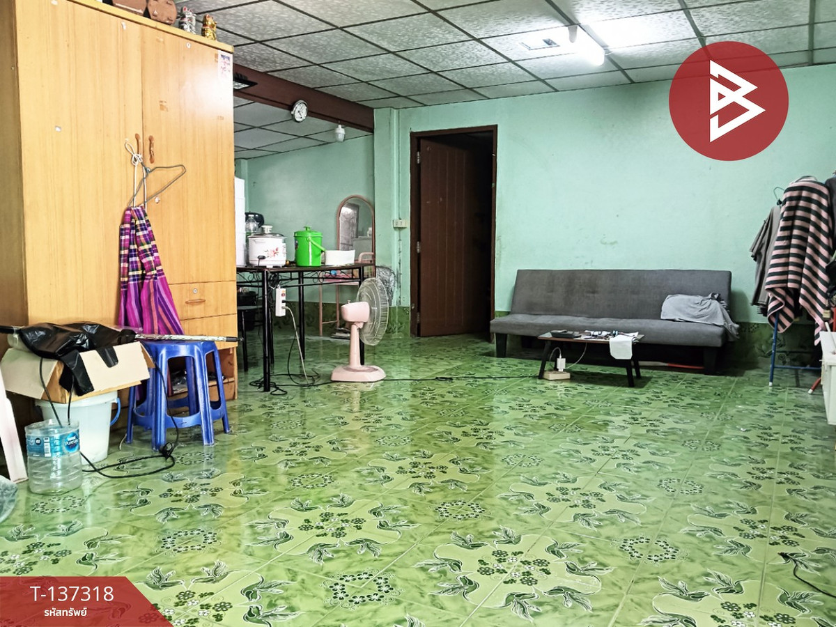 For SaleTownhomeSamut Prakan,Samrong : 2-story townhouse for sale, Phatthananiwet Village, Theparak, Samut Prakan.