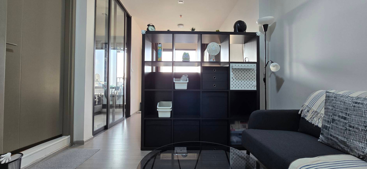 ให้เช่าคอนโดพระราม 9 เพชรบุรีตัดใหม่ RCA : ✨🏙️ให้เช่า Life Asoke Hype ห้องสวย ทำเลทอง ใกล้ MRT เพียง 300 ม. พร้อมอยู่ทันที! 🏙️✨