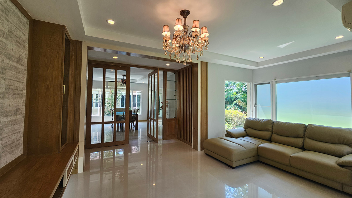 For SaleHouseRama5, Ratchapruek, Bangkruai : Single house for sale Laddarom Elegance Village, near Rama 5 Ratchaphruek Roundabout.