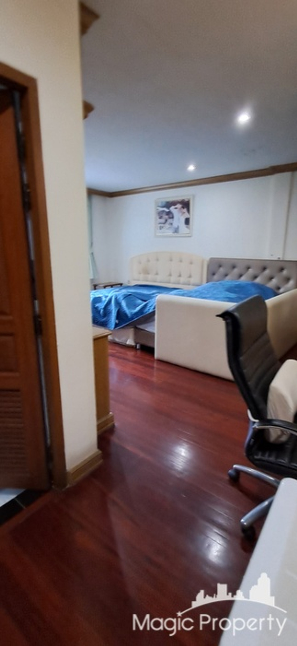 For RentShop HouseSukhumvit, Asoke, Thonglor : Commercial building For Rent in Soi Sukhumvit 39, Khlong Tan Nuea, Watthana, Bangkok