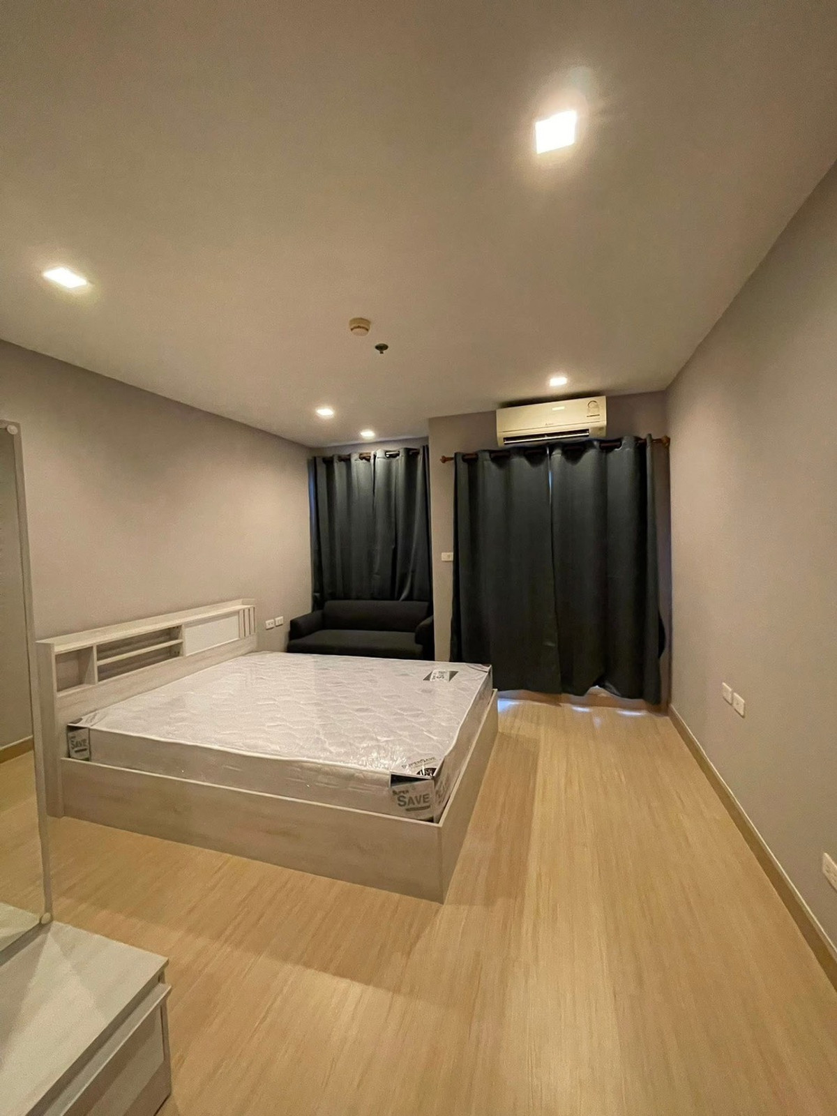 For SaleCondoNonthaburi, Bang Yai, Bangbuathong : Condo for sale Casa @MRT Sam Yaek Bang Yai Selling below appraised price (There is a tenant) next to the purple MRT, Sam Yaek Bang Yai Station.