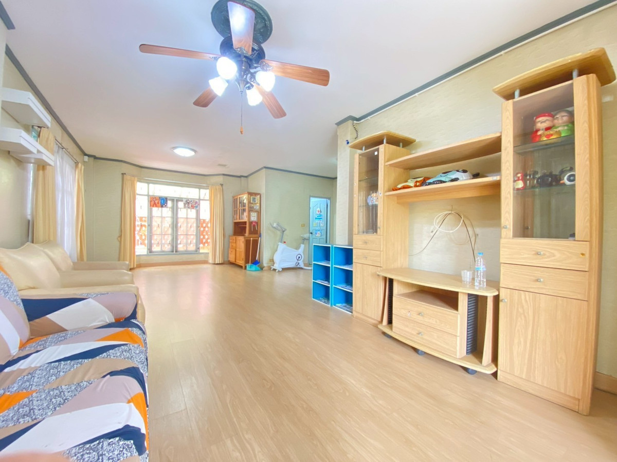 ขายบ้านสมุทรปราการ สำโรง : ขายบ้านเดี่ยว 2 ชั้น พร้อมอยู่ หมู่บ้านวรารมย์ เลควิลล์ บางพลี-สมุทรปราการ บ้านแต่งสวย ต่อเติมครบ | ทำเลดี | 