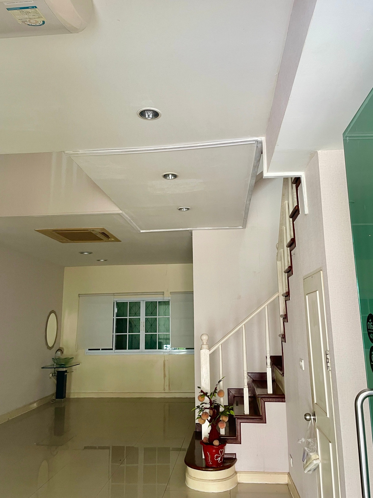 For SaleTownhomePattanakan, Srinakarin : Varodom Place Srinakarin - On Nut / 3 Bedrooms (FOR SALE) GNG032