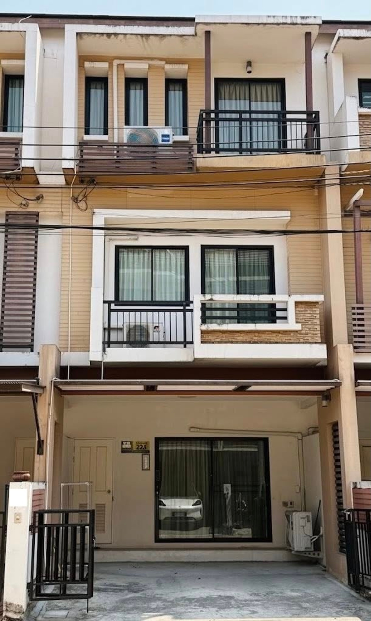 For RentTownhomePattanakan, Srinakarin : #E383 (original code S5018) 🎉 060469 House for rent at Time Home (Rama 9 - 64)