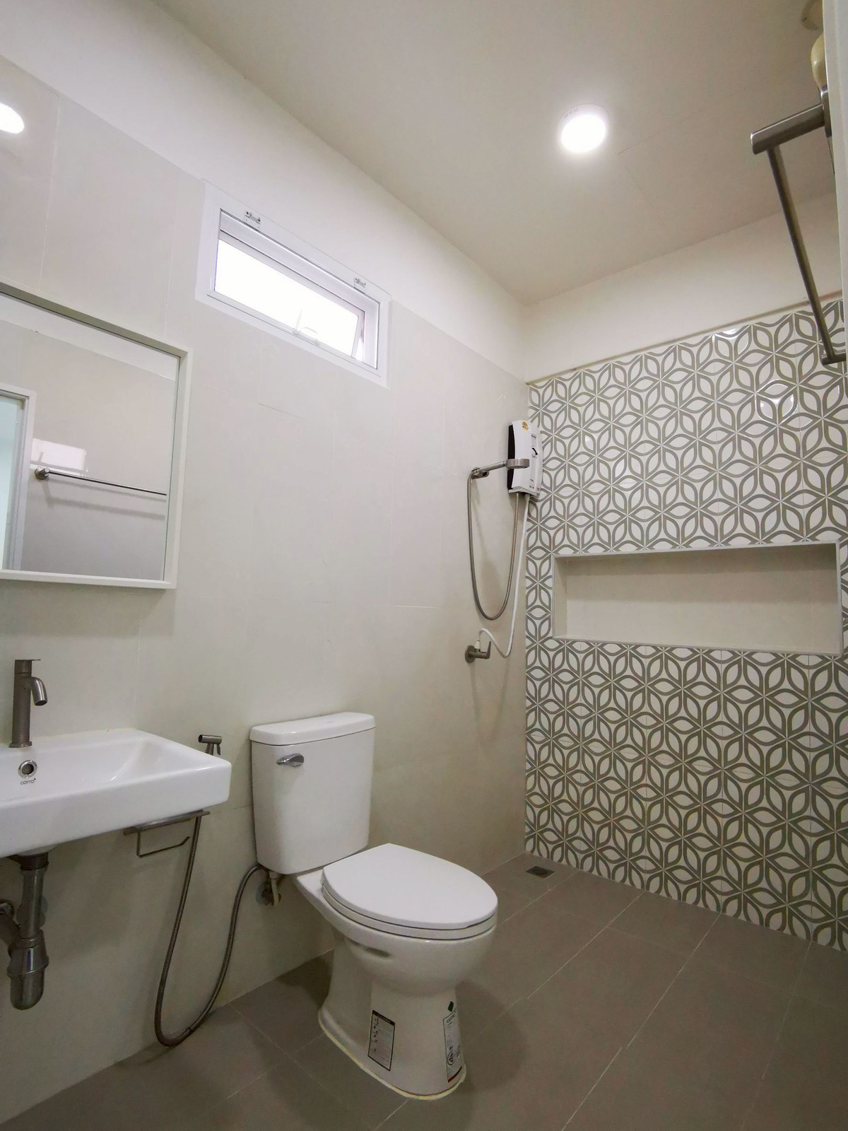 For RentHouseChokchai 4, Ladprao 71, Ladprao 48, : 2-story house, good location, beautifully decorated, for rent in Lat Phrao-Chokchai 4 area, near BTS Phawana, only 1.3 km.