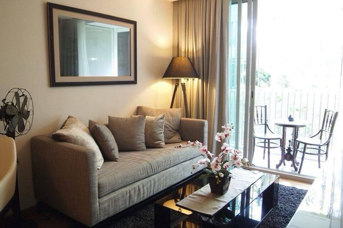 คอนโดสุขุมวิท อโศก ทองหล่อ : 🔥Rent & Sale at Via 31 🔥1BR 1BR.🔥 29,000🔥6.9M 🔥47sqm. Floor3