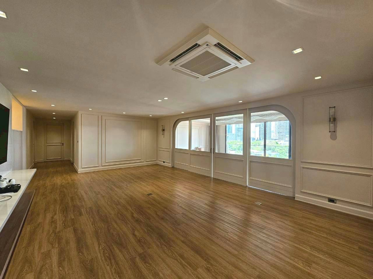 ให้เช่าคอนโดอ่อนนุช อุดมสุข : คอนโด 3 ห้องนอน 345 ตร.ม. ทำเลเอกมัย