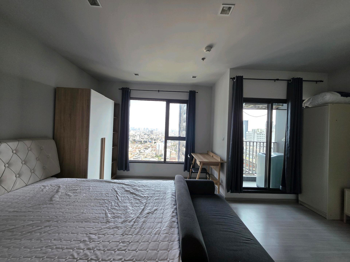 ให้เช่าคอนโดพระราม 9 เพชรบุรีตัดใหม่ RCA : ✨️1Bed1Bath✨️28sq.m.✨️Life Asoke-Rama 9