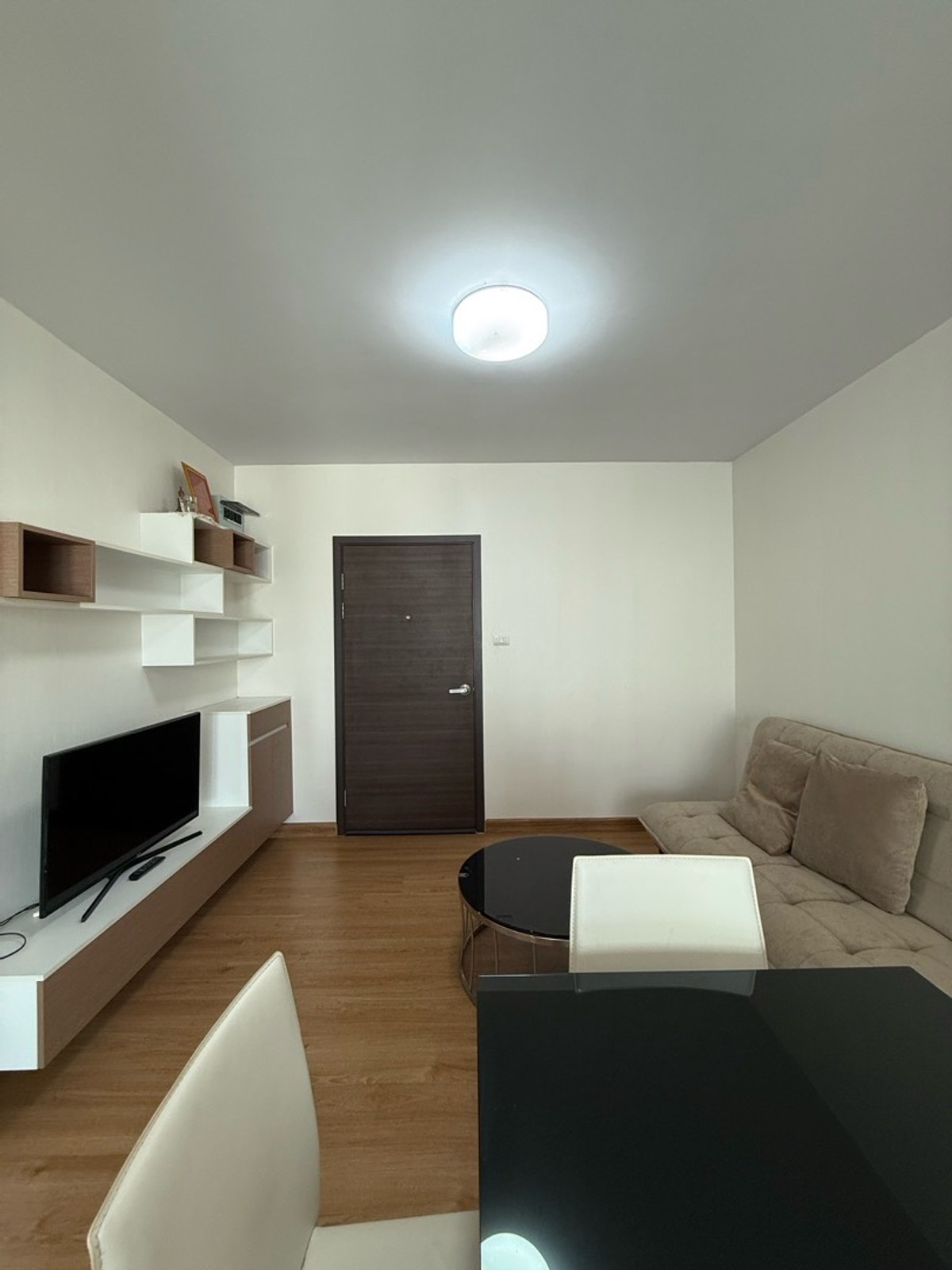 ให้เช่าคอนโดเกษตรศาสตร์ รัชโยธิน : ให้เช่า ศุภาลัย ซิตี้ รีสอร์ท รัชโยธิน-พหลฯ 32 สตูดิโอ 32 ตร.ม. ครัวปิดติดระเบียง ชั้น 4 แดดไม่ร้อน  ใกล้ BTS เสนานิคม