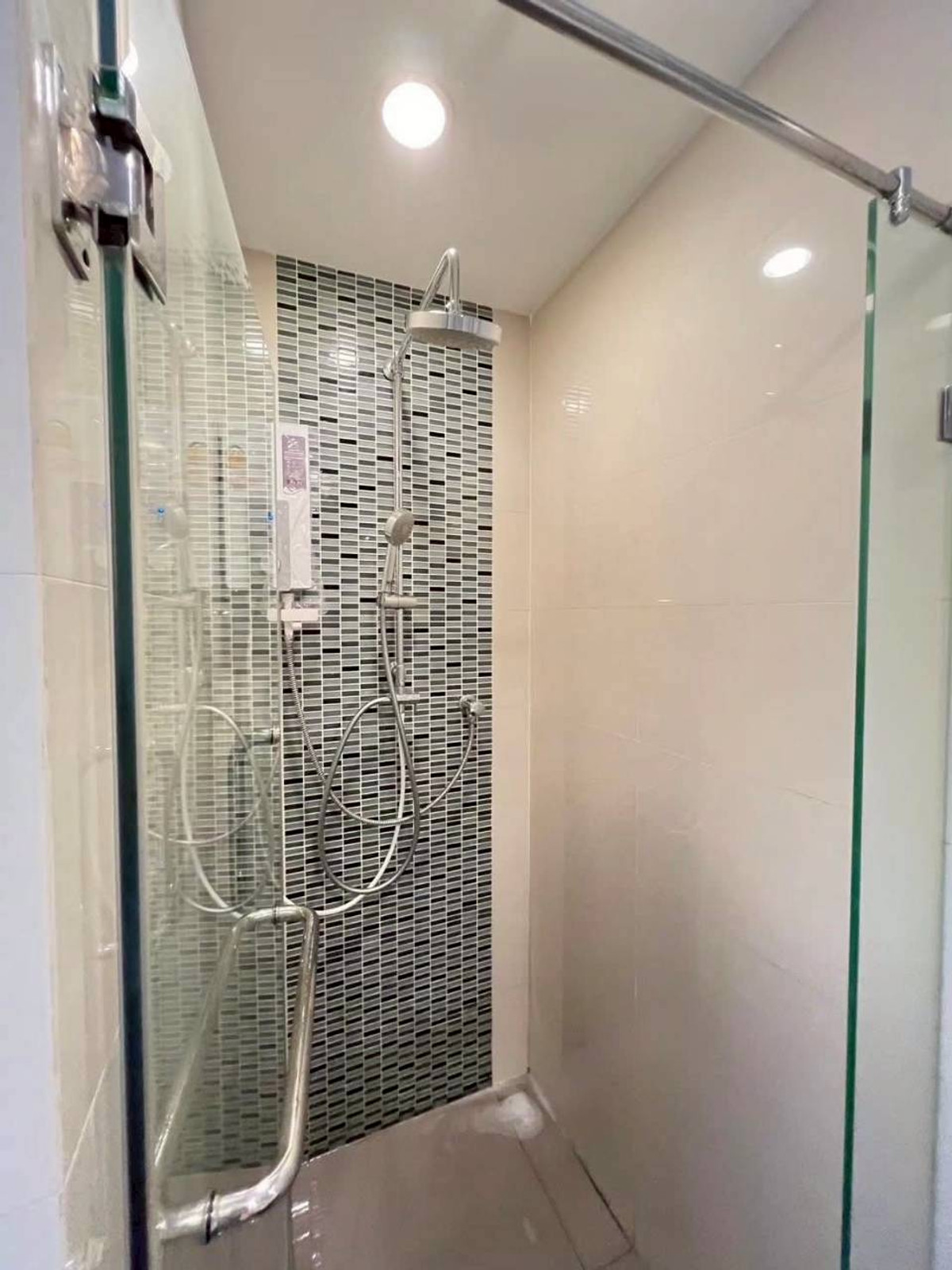 ให้เช่าคอนโดอ่อนนุช อุดมสุข : ✅ TSS138  ✅ Line : @p2nproperty