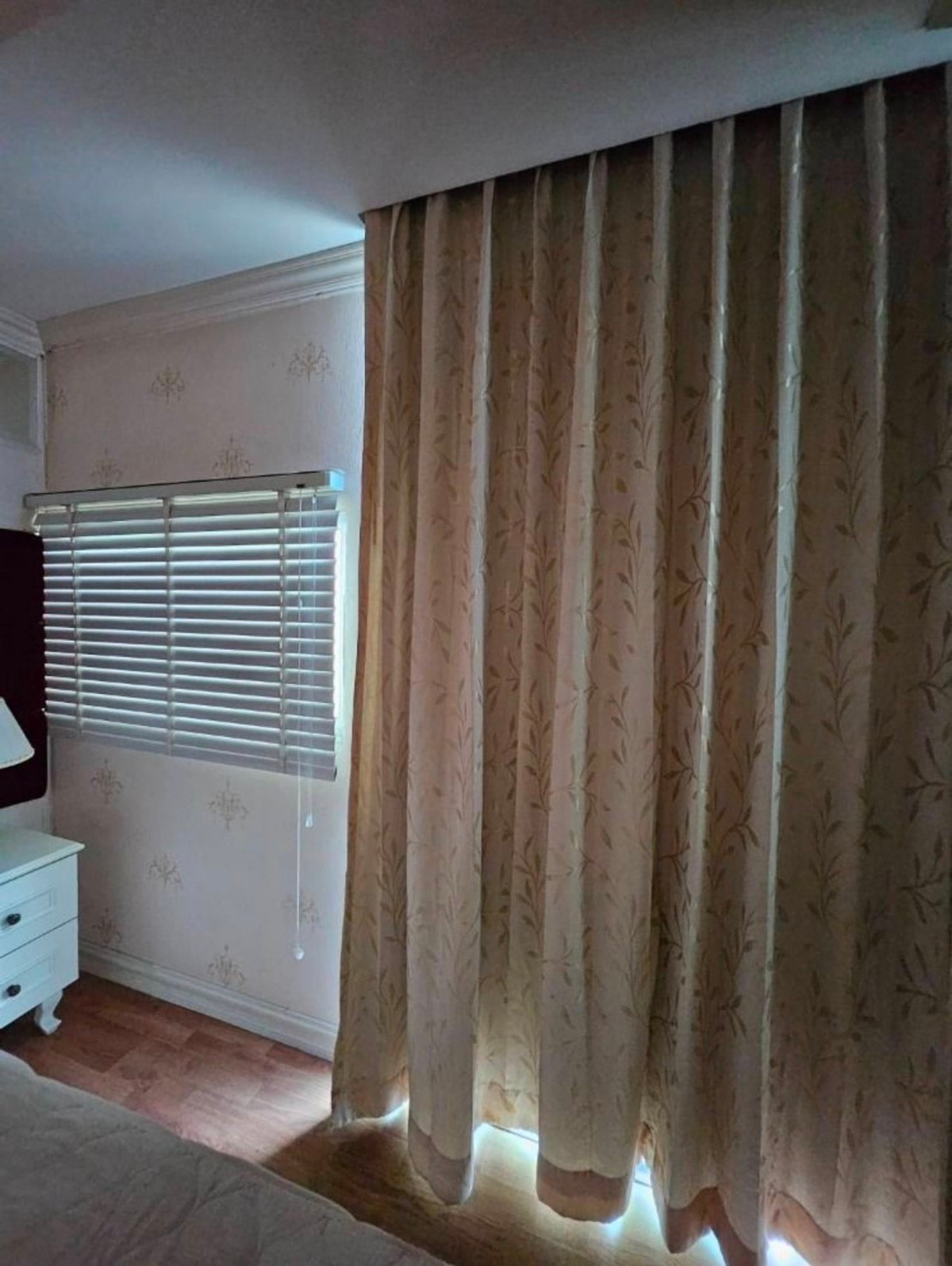 For RentCondoRatchadapisek, Huaikwang, Suttisan : 🏡 Big room, hard to find! The Kris 1, spacious room, very good layout, ready to move in.