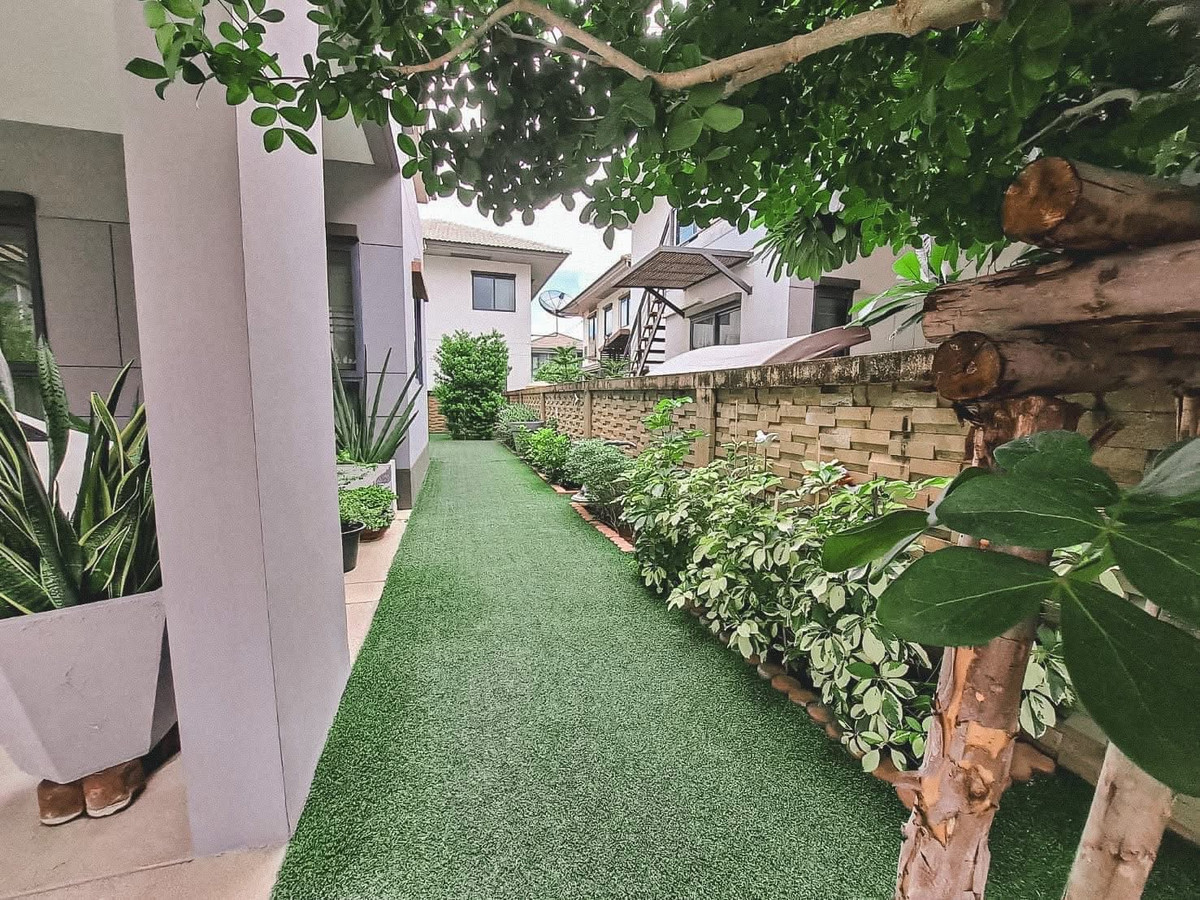 ขายบ้านบางนา แบริ่ง ลาซาล : ขายด่วนบ้านเดี่ยว 📍 Burasiri Wongwaen-On Nut 📍 3 ห้องนอน 3 ห้องน้ำ เฟอร์นิเจอร์ครบชุด