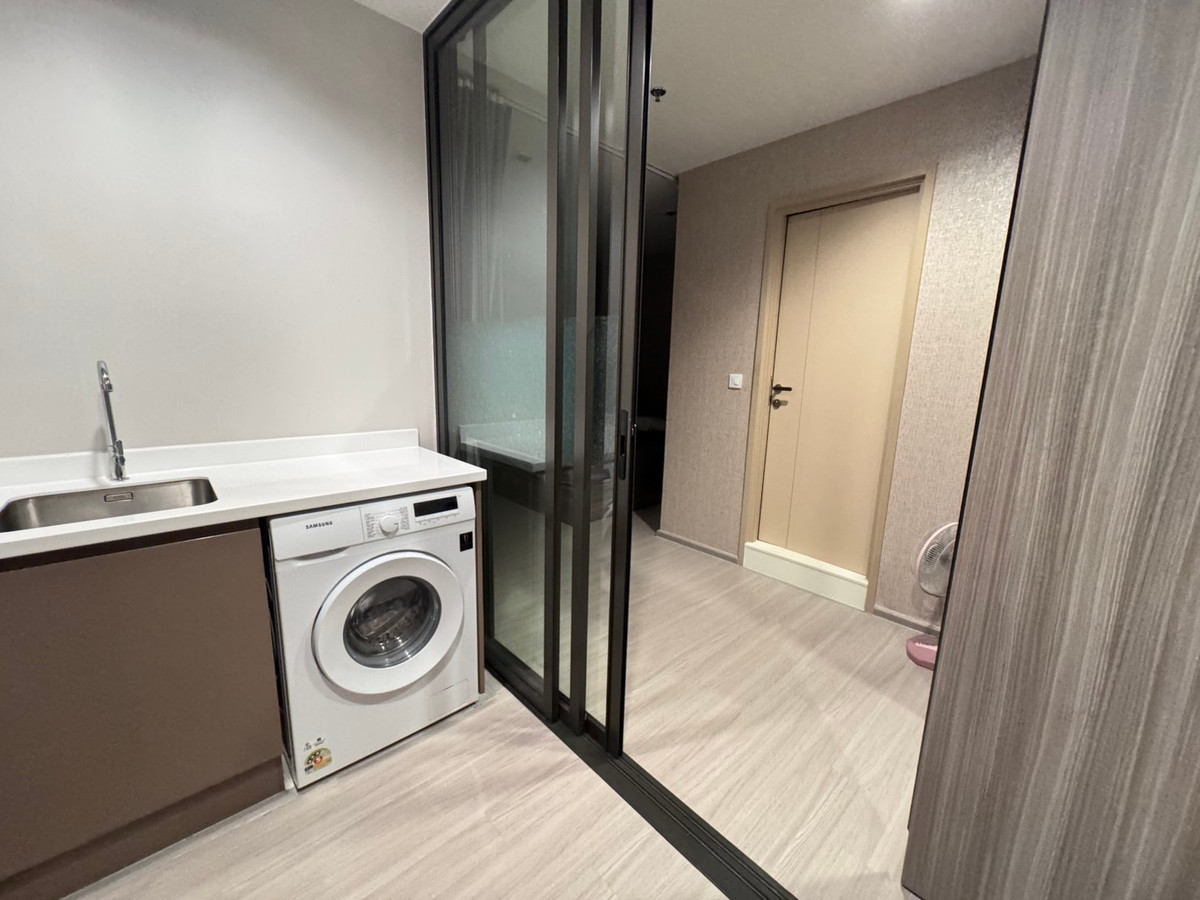 For RentCondoThaphra, Talat Phlu, Wutthakat : Life Sathorn Sierra condo near BTS Talat Phlu and MRT Tha Phra, very beautiful room, available and ready for rent.