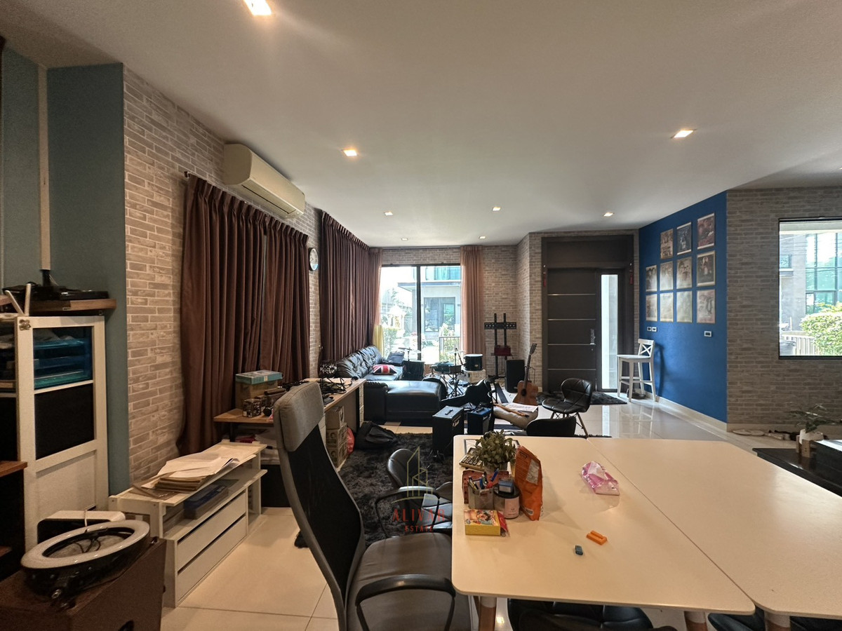 ให้เช่าบ้านรามคำแหง หัวหมาก : RH033626 ให้เช่า บ้านเดี่ยว 3 ชั้น 4 ห้องนอน at Soul Ekamai Ladprao ซอยลาดพร้าว 112 (ซอยรามคำแหง 53)