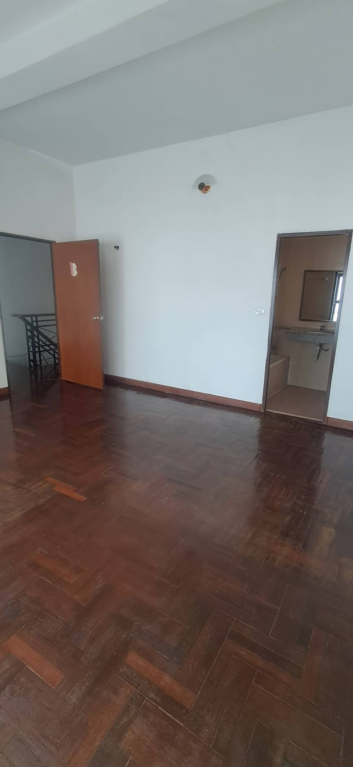 For RentTownhomeRama3 (Riverside),Satupadit : 3 Storey Townhouse in Rama 3 Wide Front with 4 Beds 4 Baths