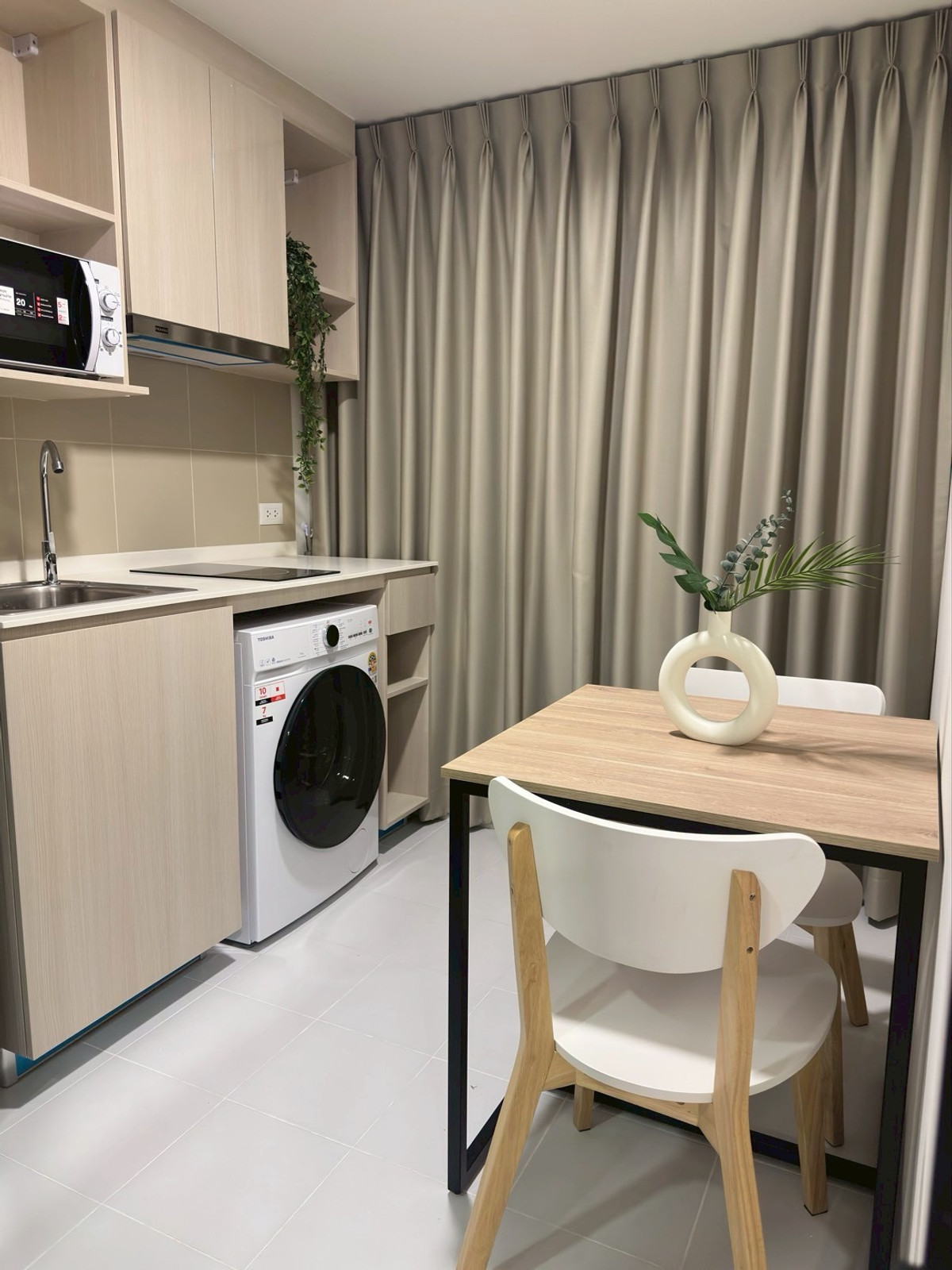 ให้เช่าคอนโดโชคชัย4 ลาดพร้าว71 : ให้เช่าคอนโดชีวาทัยฮอลล์มาร์คลาดพร้าวโชคชัย4 ห้องใหญ่ตรงปกใกล้รถไฟฟ้า